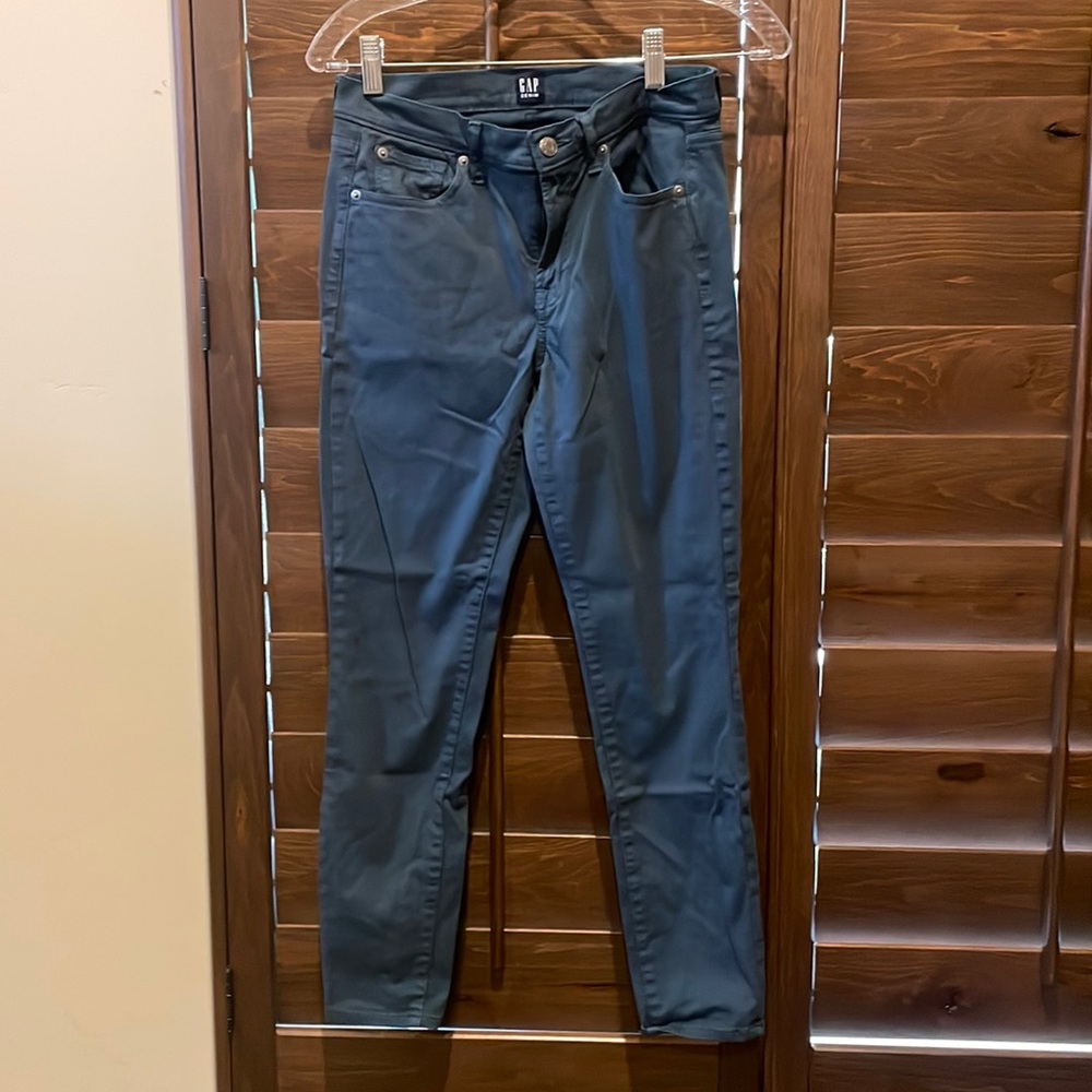 4 Pair Gap skinny leg jeans SZ 26